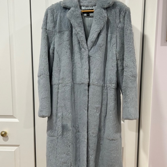 Gallery rabbit fur coat (Women’s Large) - Picture 2 of 3